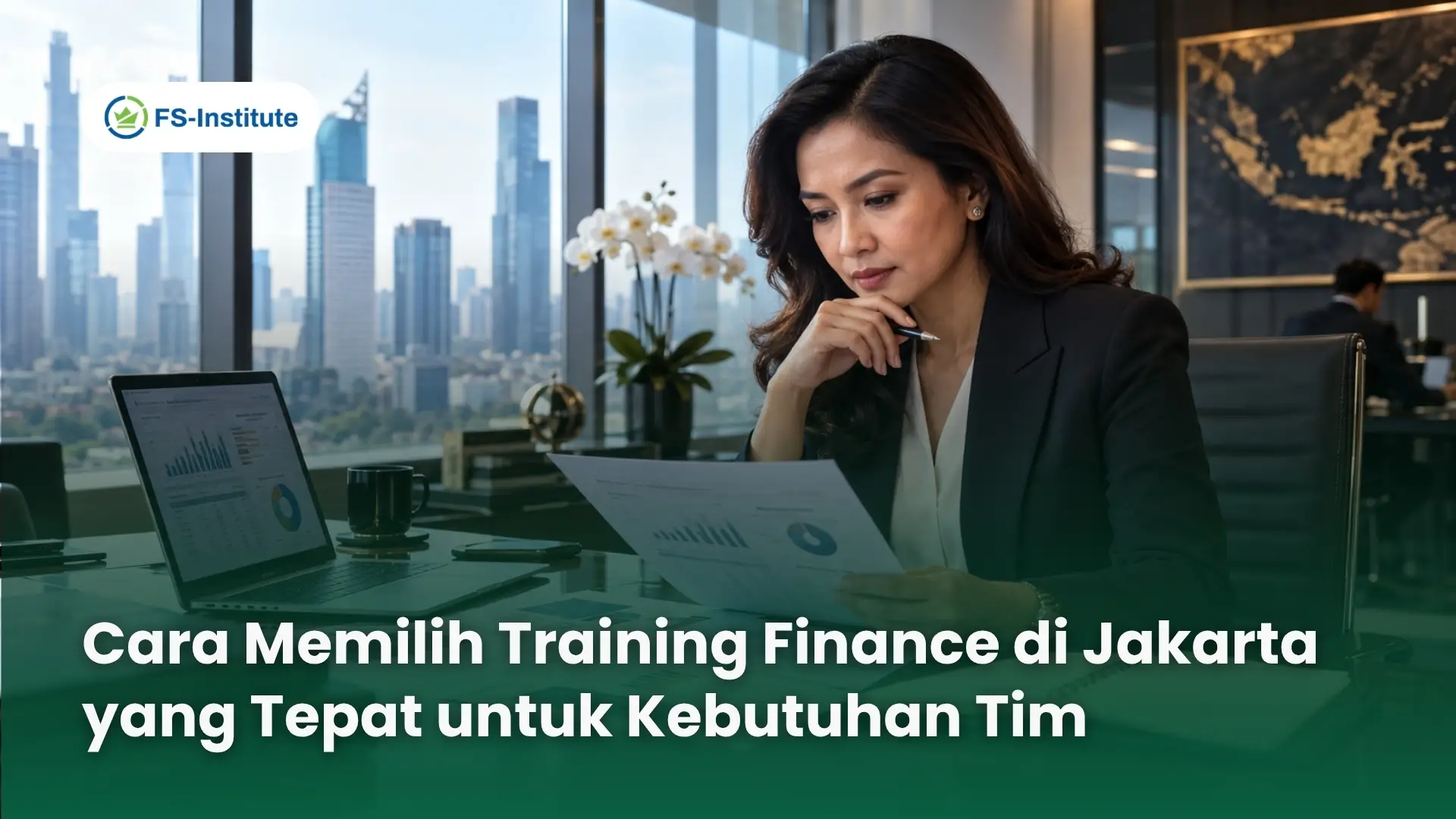 Tim finance perusahaan mengikuti program training finance di Jakarta bersama trainer praktisi FS Institute